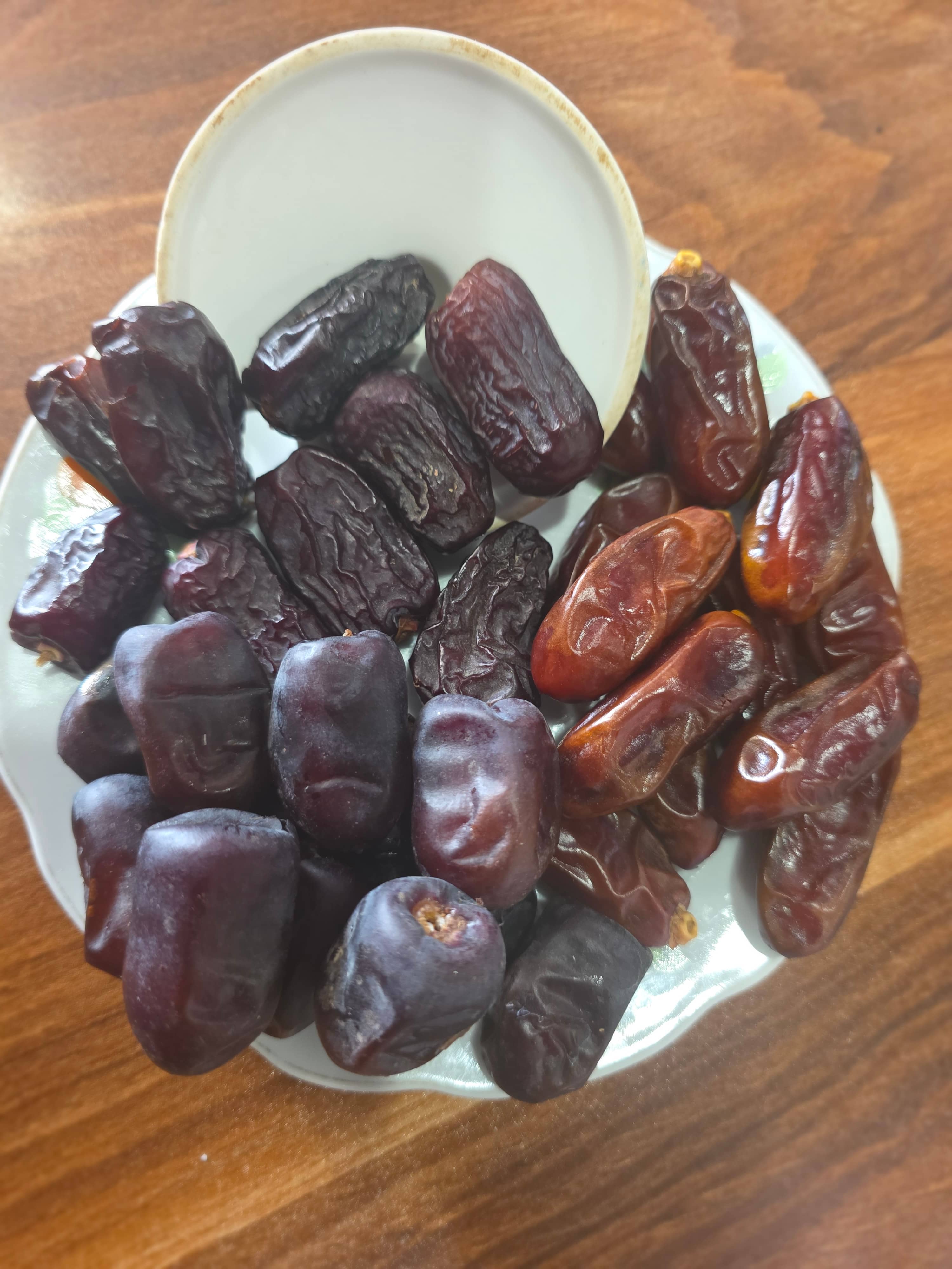 Production and packaging of dates