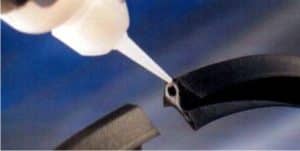 Cyanoacrylate Adhesive with Activator Spray