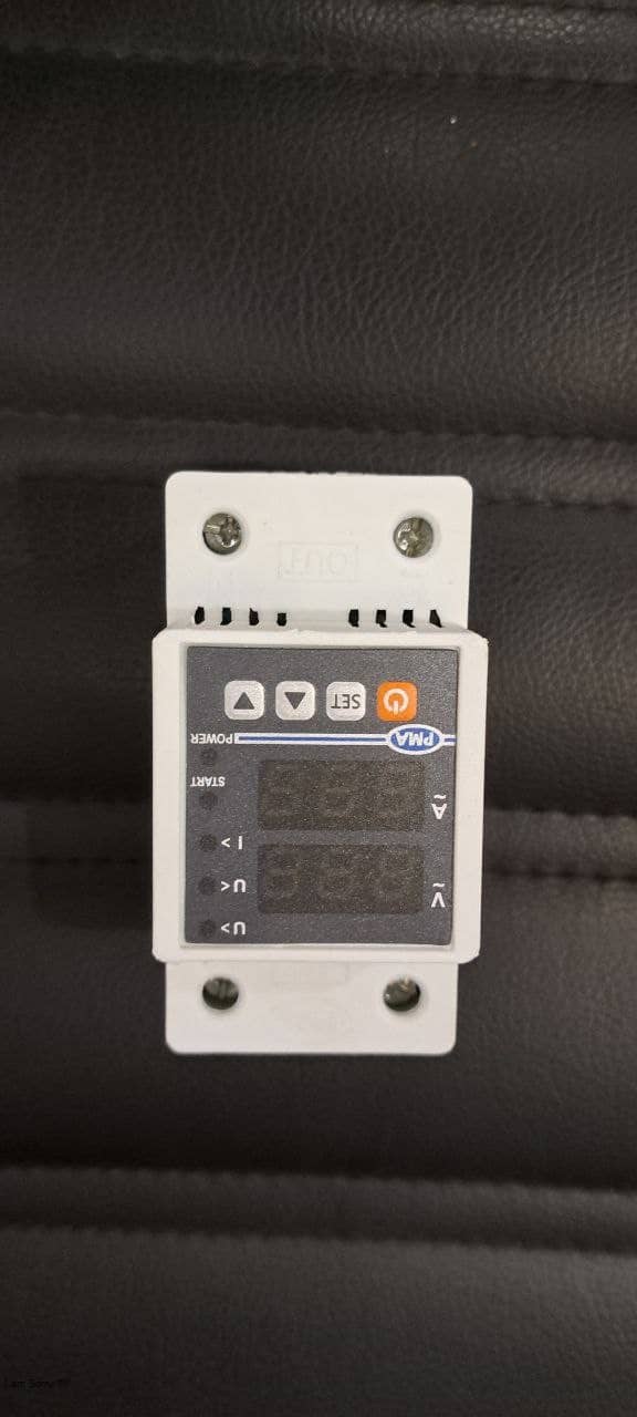 Single-phase building power protector