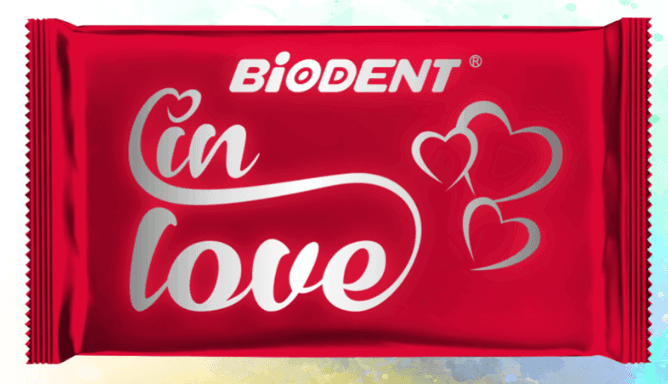 In Love Chewing Gum