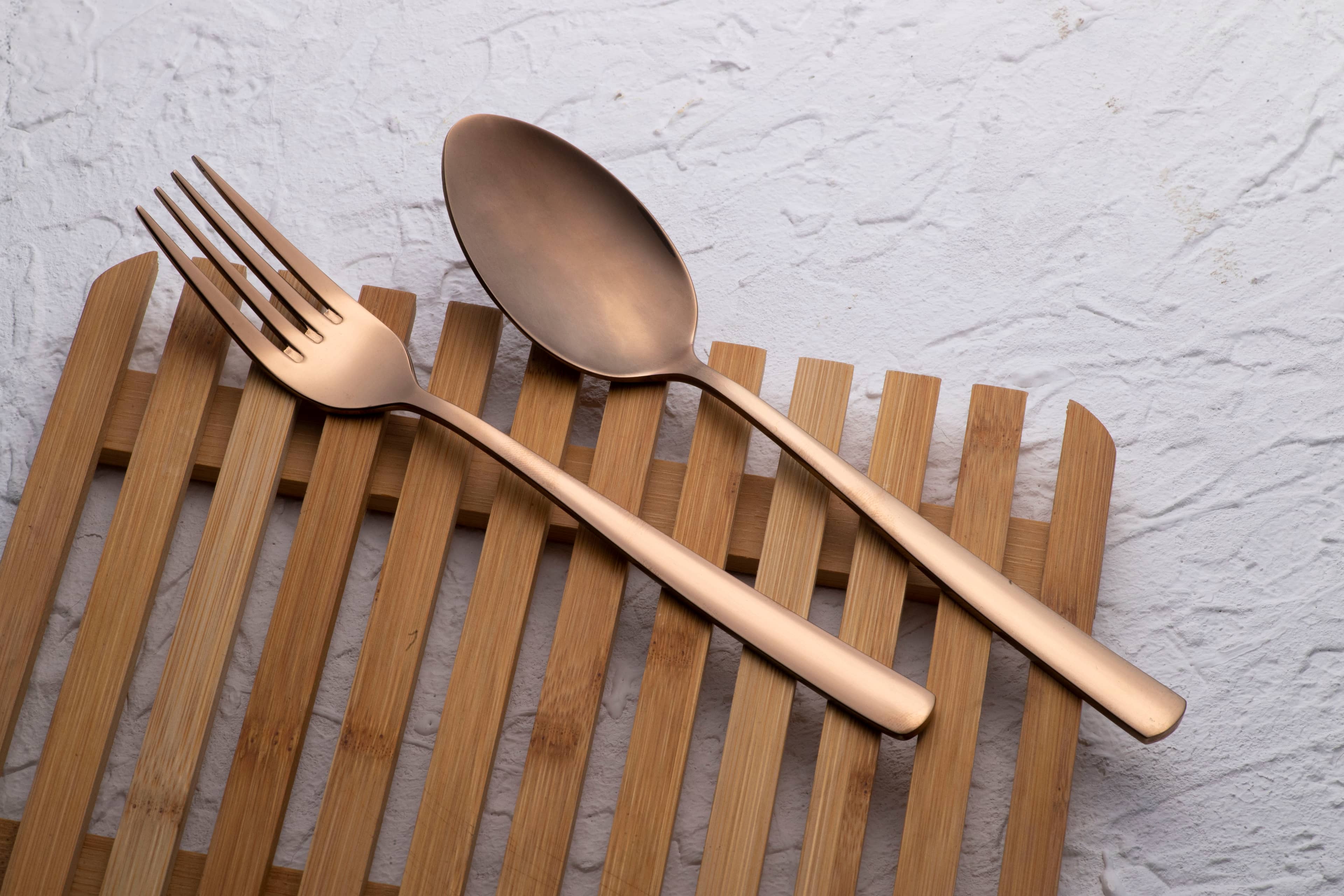 Pasha Rome157/128/86/32-Piece 18/10 Stainless Steel Cutlery Set