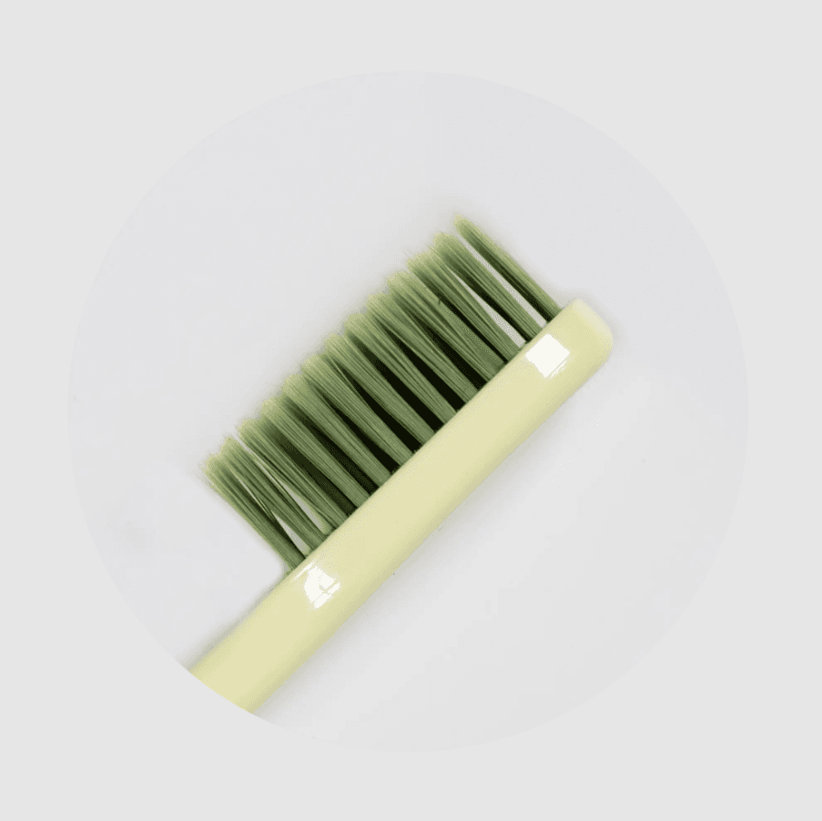HiDent green tea soft-medium toothbrush with cap