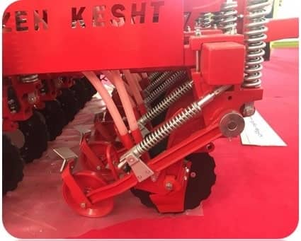 Precision Seed and Fertilizer Applicator