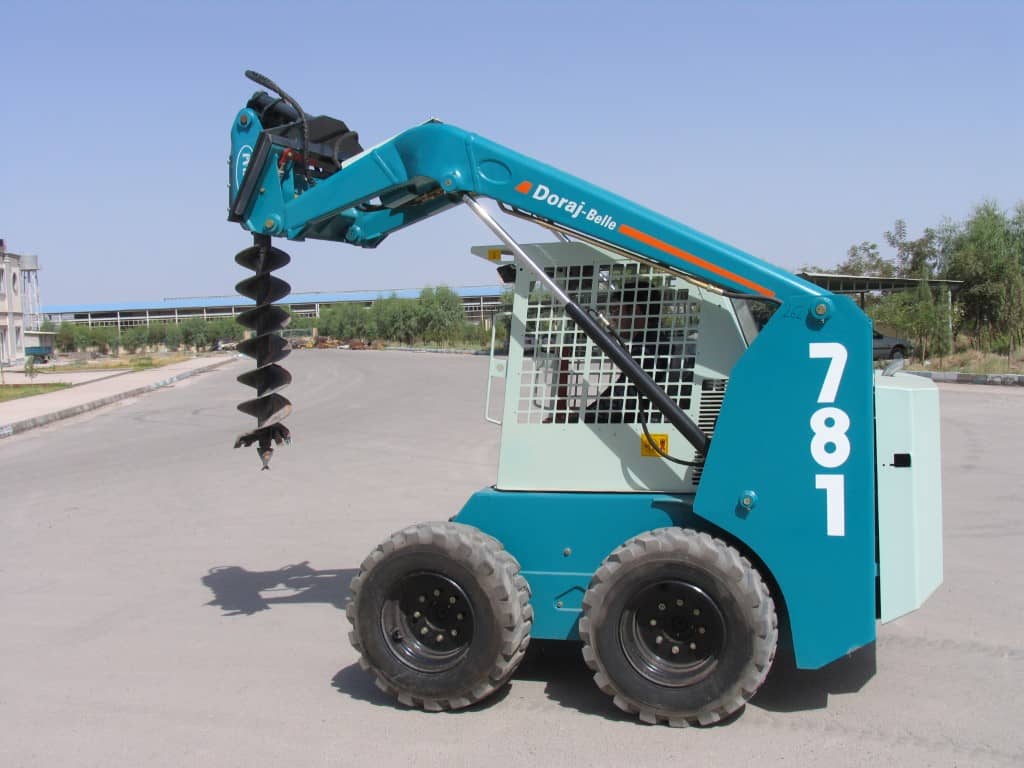 Skid Steer Loader – Model 781 (Mini Loader)