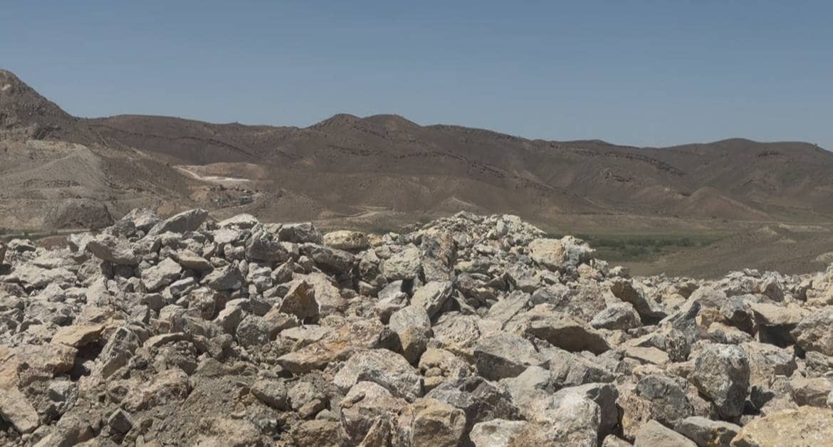 30% CaF₂ Raw Fluorspar Ore (Calcium Fluoride) – 0.2–250MM, Kuh-e-Sefid Mine, Iran