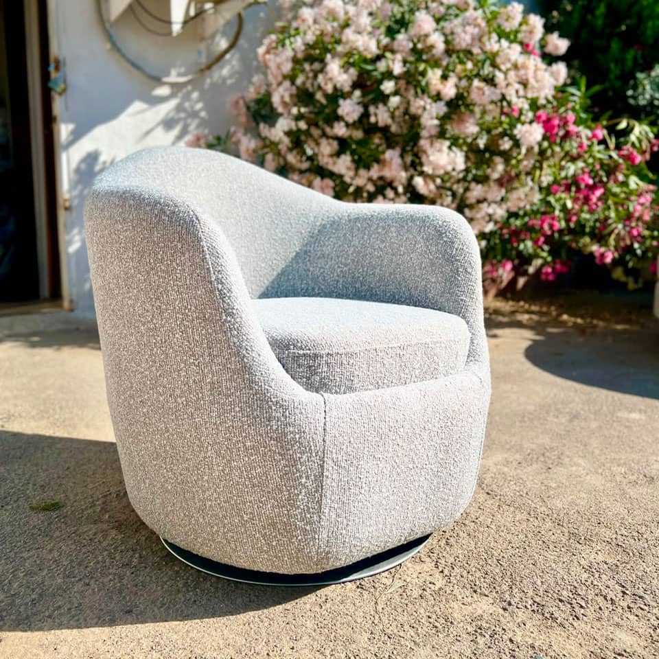 Zed Design Comfort Modern Living Sofa