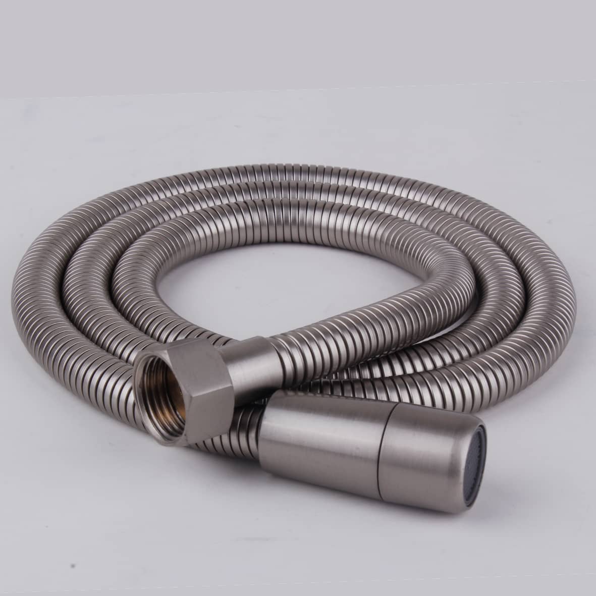 Fine-braided toilet hose