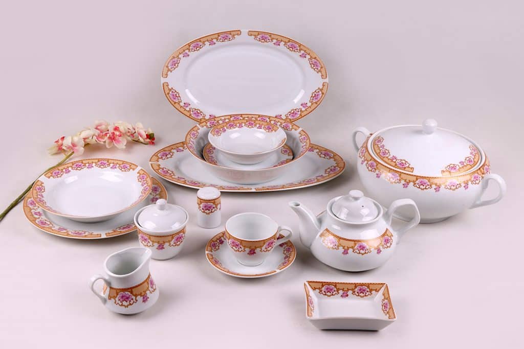 Luxury Porcelain Dinnerware Set with Floral Design