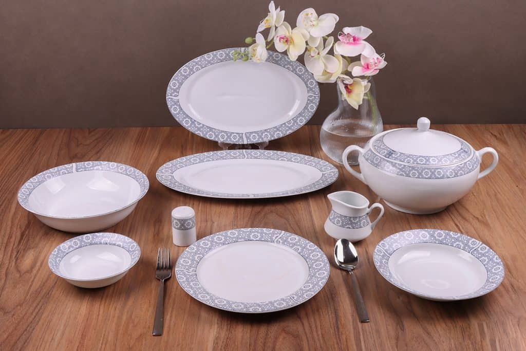 Silverlace Harmony Porcelain Dinnerware Set